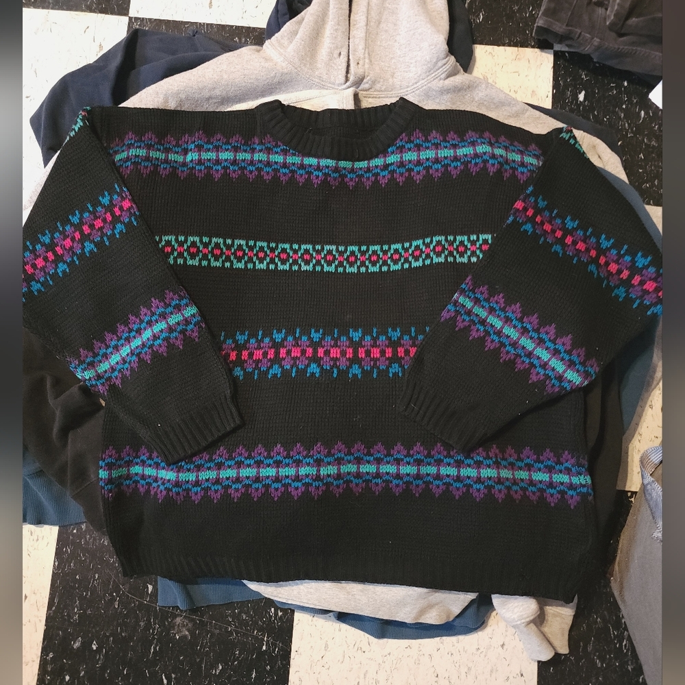 Boxy Fit Acrylic Mix Geometric Knit Crewneck